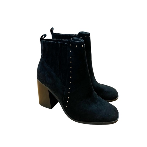 Forever 21 Black Suede Ankle Boots - Picture 1 of 5